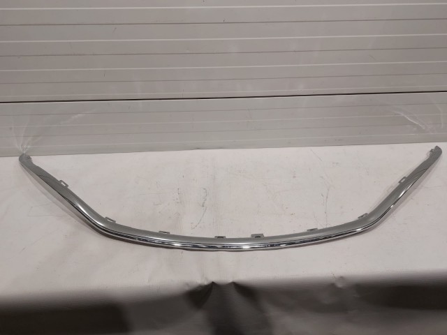 Upper Molding